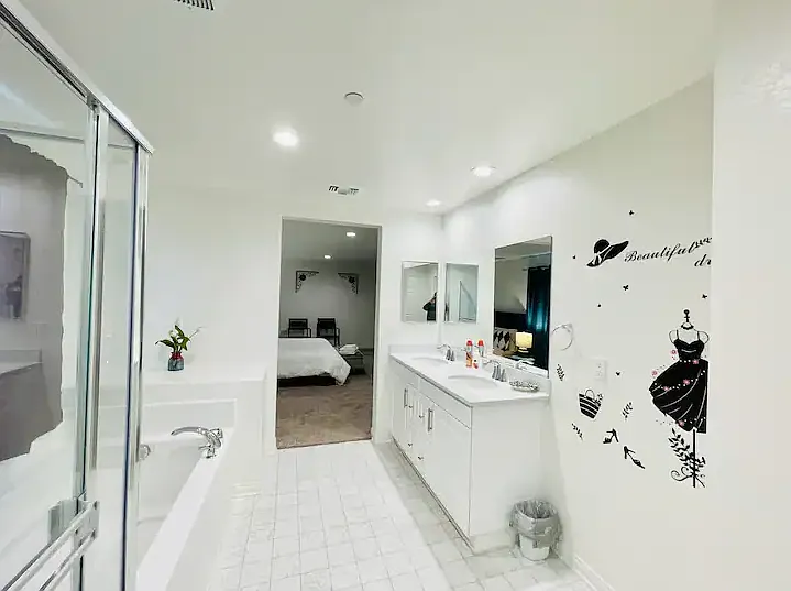 21202 Broken Stone Ct — Photo 14