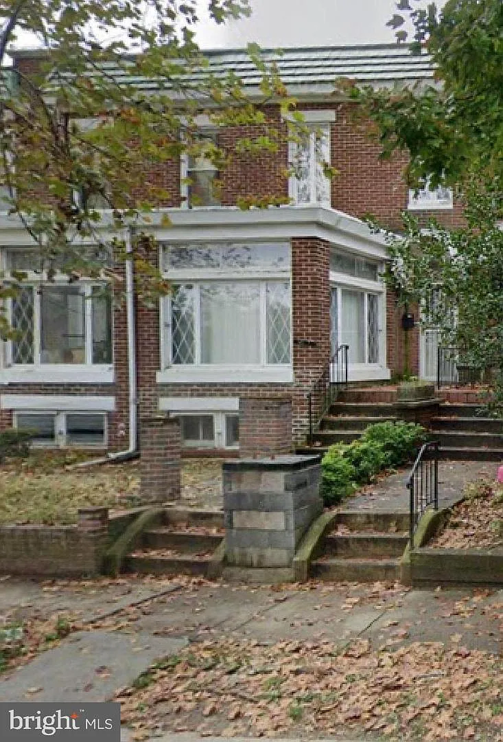 3017 Shannon Dr photo 1