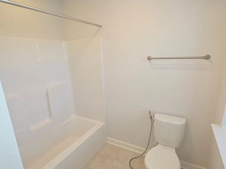 W239N3743 River Birch Ct — Photo 29