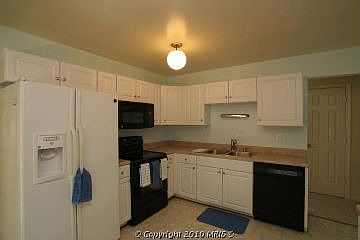 2nd image of 400 Altoona Dr