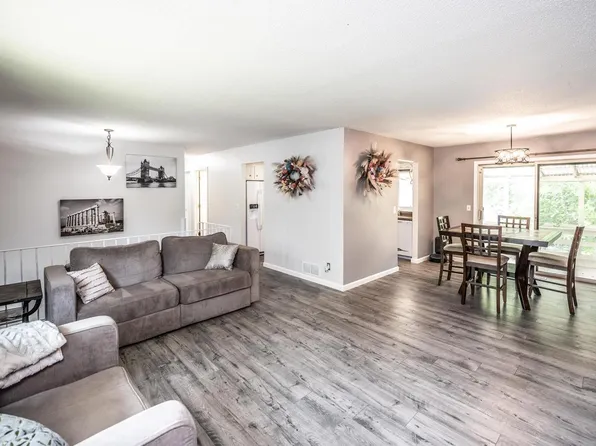 1401 Raleigh Dr, Burnsville, MN 55337