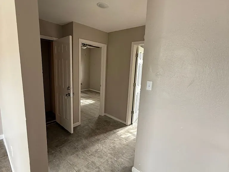 2700 N Rudy Rd — Photo 3