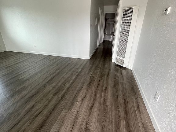 2nd image of 3070 Vineland Ave APT 6
