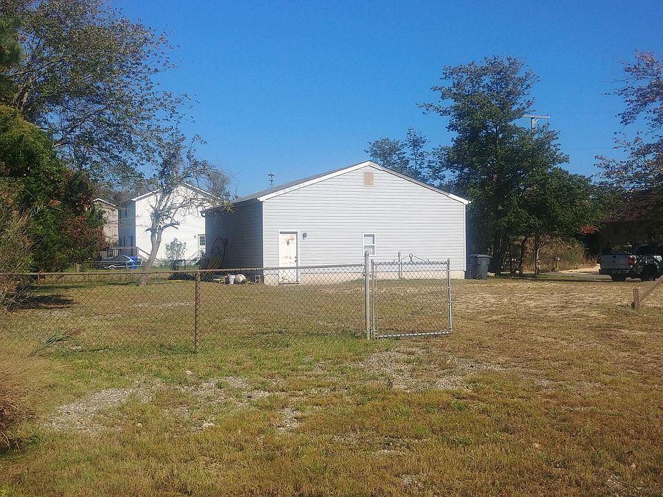 2nd image of 36 Gale Rd