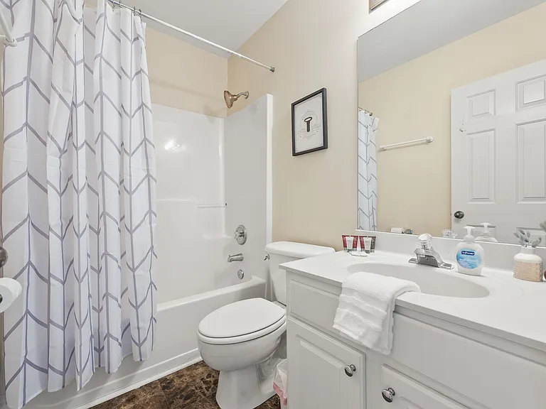 3613 Southland Dr NE #A — Photo 7