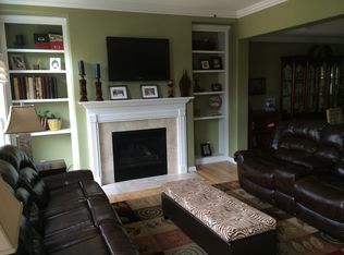 314 Big Rail Dr, Naperville, IL 60540