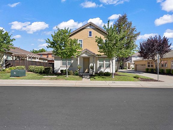 3rd image of 9327 Vintner Cir