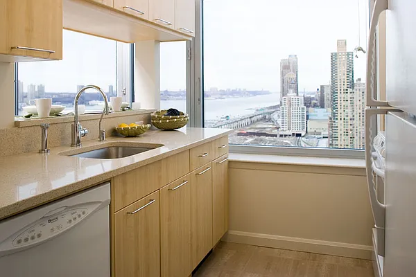 Rented by Dream Property Group LLC | media 33