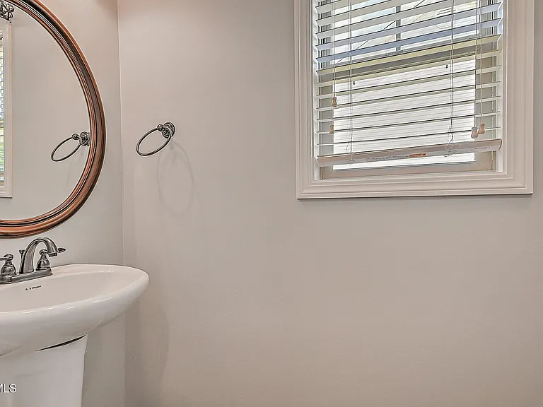 1092 Aberlea Valley Cir — Photo 4