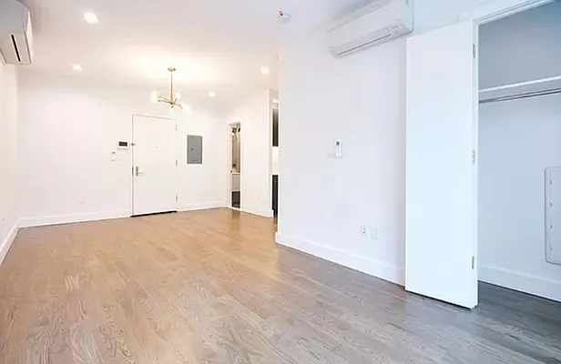 Rented by Cheskel Meisels, LREB | media 3