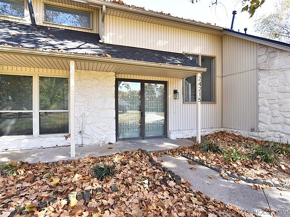 2nd image of 24215 E Sisemore St