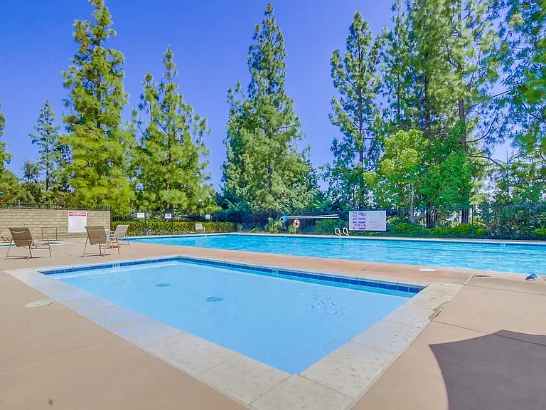 2703 Lobelia Rd — Photo 63