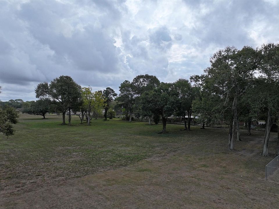 1st image of 2417 4th St