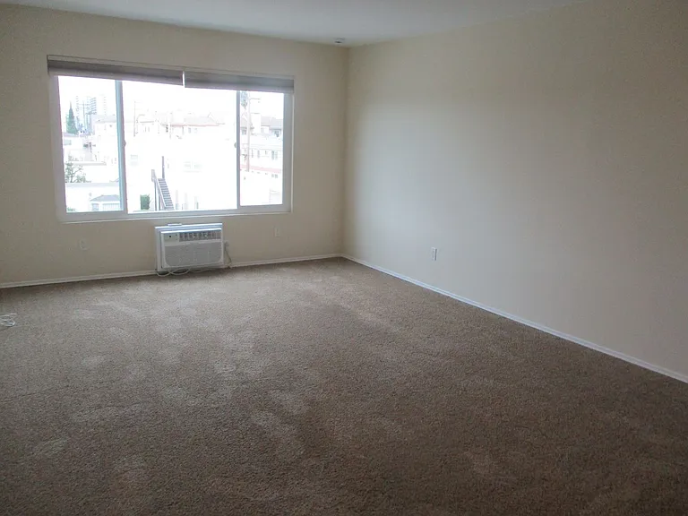 3431 Park Blvd #304 — Photo 15