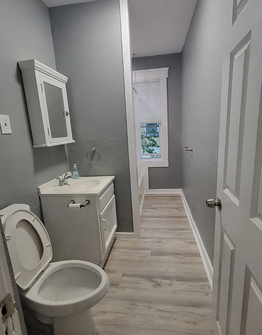 3 bed, $2,200 — Photo 4