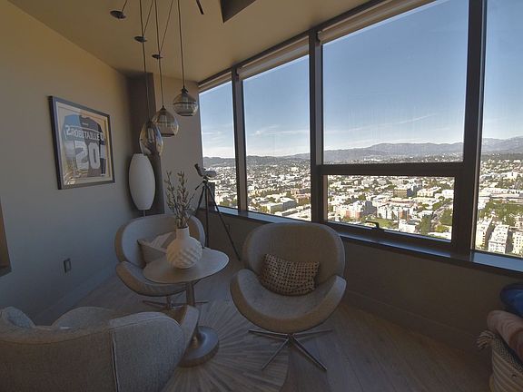 4th image of 1100 Wilshire Blvd APT 3202