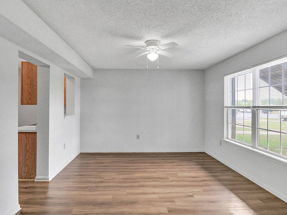 Living Room Southwind Place Apartments