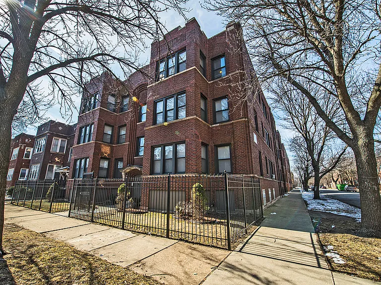 7400 S Rhodes Ave Chicago, IL 60619 — Photo 17