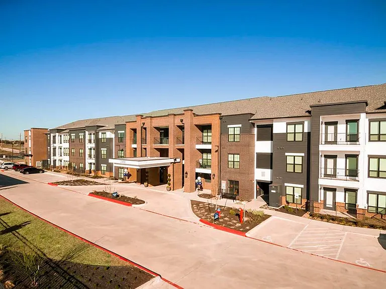 NorthStar Georgetown - 55+ Active Adult Apartment Homes — Photo 5