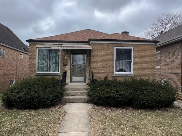 3136 N Oak Park Ave, Chicago, IL 60634