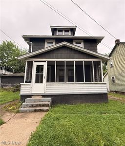 13 Burton Ave NW, Massillon, OH, 44646