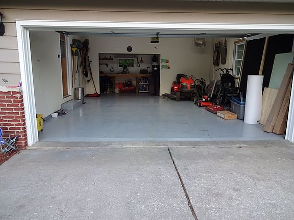 3rd image of 6418 N Robinwood Dr
