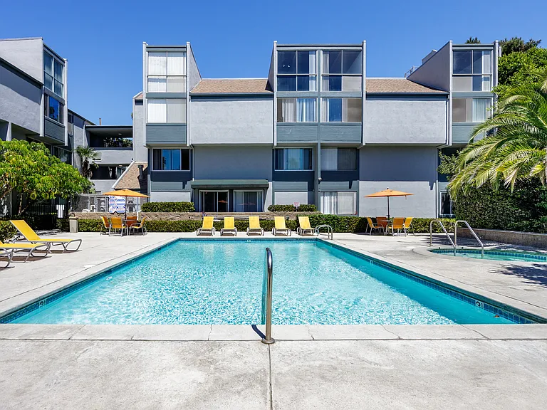 Windward Village Apartments — Photo 14