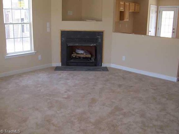 4th image of 70 Bridgton Pl