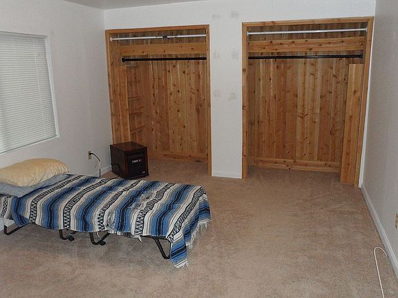 2nd image of 2725 Osgood Ave