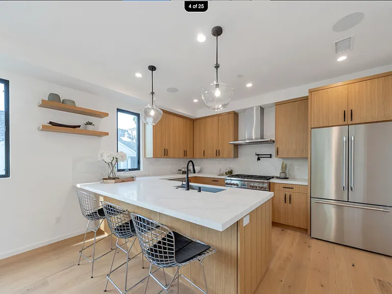 6327 1/2 Primrose Ave — Photo 5