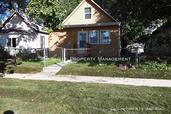 1st image of 2442 E Walnut St