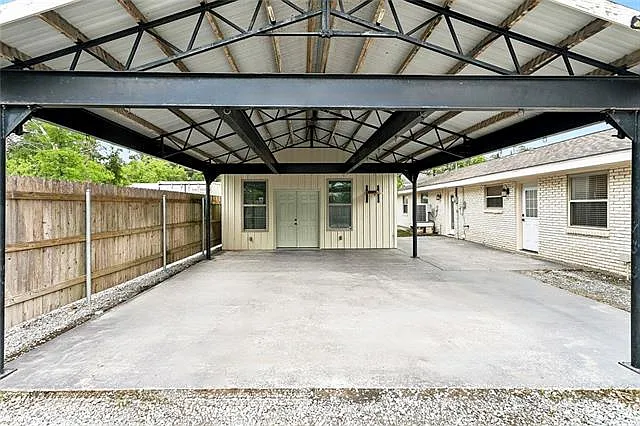 426 Lafitte St — Photo 20