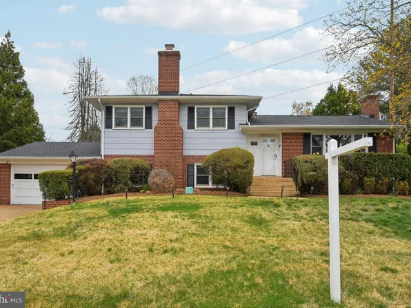 505 Devonshire Dr NE, Vienna, VA 22180