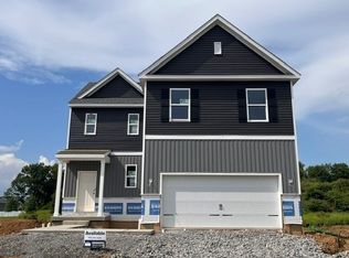 180 Shelton Place Dr, Evans City, PA 16033