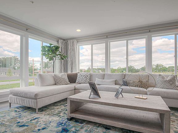7th image of this home