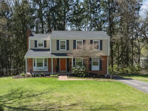 1193 Satellite Cir, Pittsburgh, PA 15241
