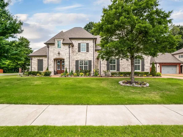 255 Saunders Creek Cir, Rossville, TN 38066