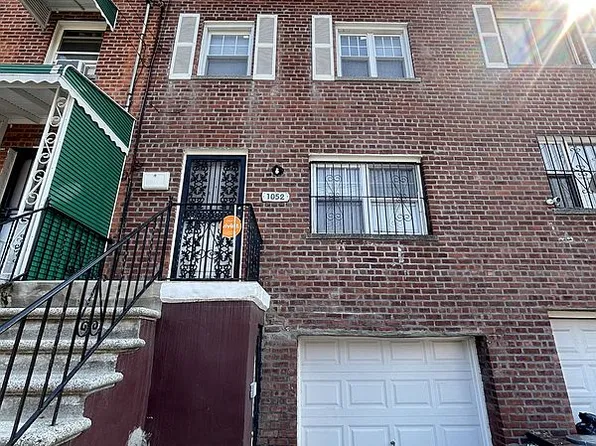 1052 E 227th St #1052, Bronx, NY 10466