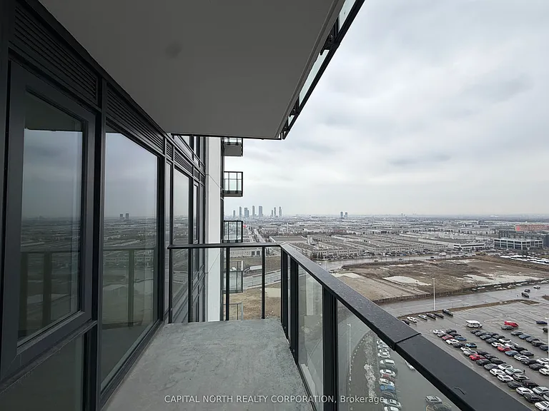 27 Korda Gate #1906 — Photo 17