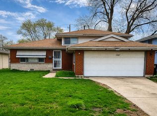 1307 Prince Dr, South Holland, IL