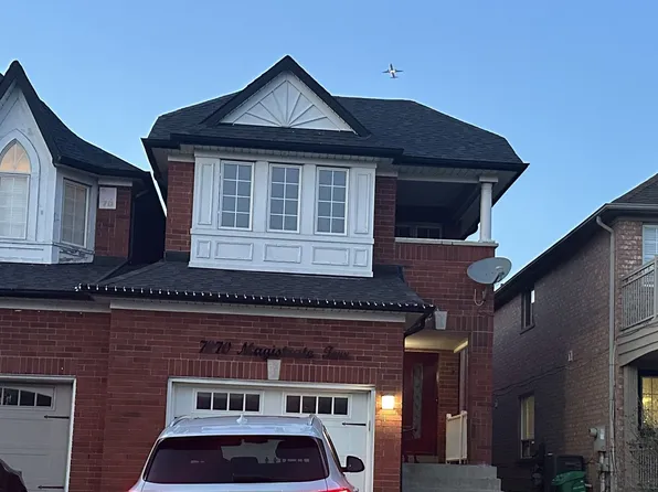 7070 Magistrate Ter, Mississauga, ON L5W 1E4