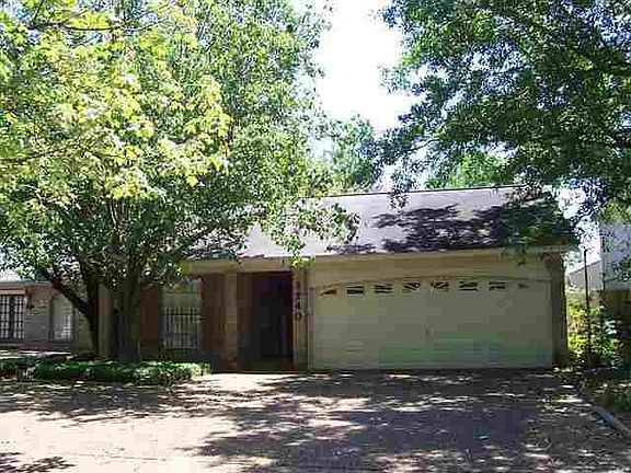 2nd image of 1140 Ivy Ln