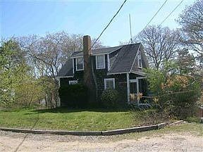 4th image of 24 Greenwood Ln