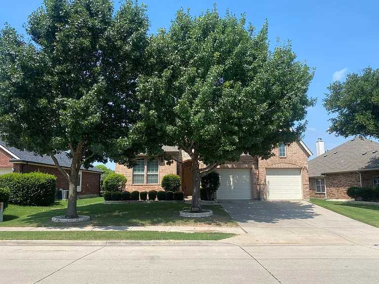 12273 Angelo Dr — Photo 2
