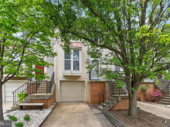 7723 Markham Grant Ln, Alexandria, VA 22315
