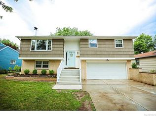 32 Lois Dr, Buffalo, NY 14227
