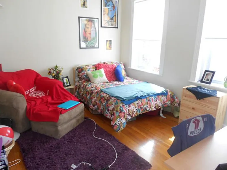 33 Gardner St — Photo 4