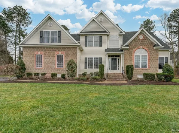 14230 Medinah Pl, Chester, VA 23831