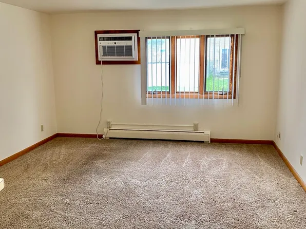 715 Rice St, Horicon, WI