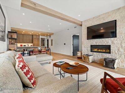 175 S Glenwood St #203, Jackson, WY, 83001